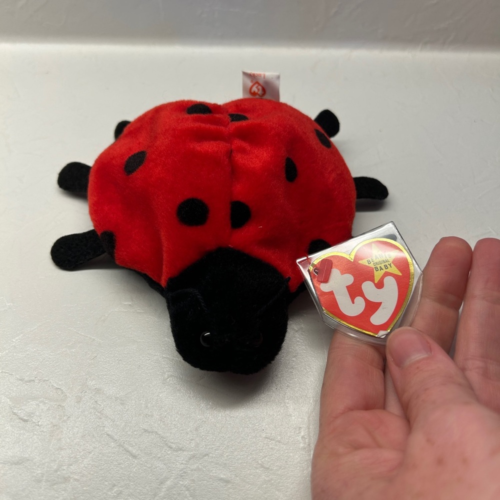 Ty Red and Black Ladybug Plush Toy - PERFECT CONDITION.